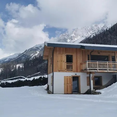 Modern With Garden Alpesi faház *